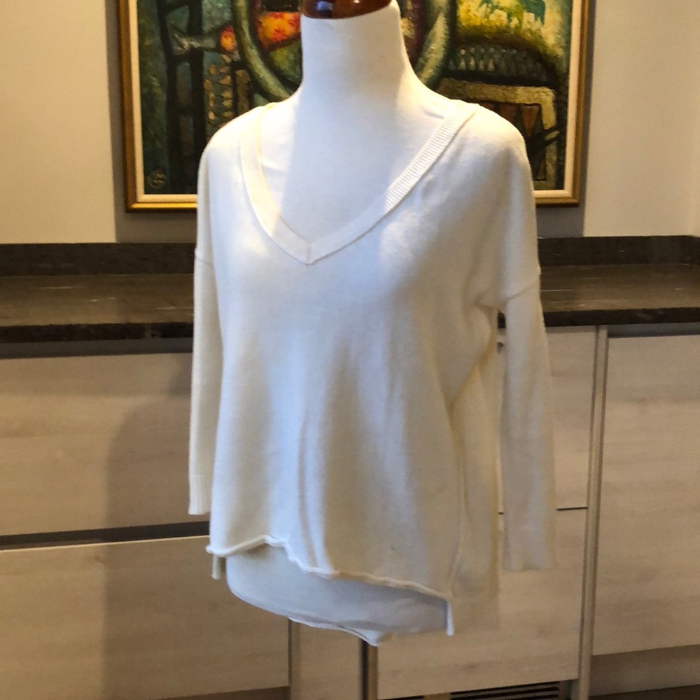 Perfect Spring light weight sweater